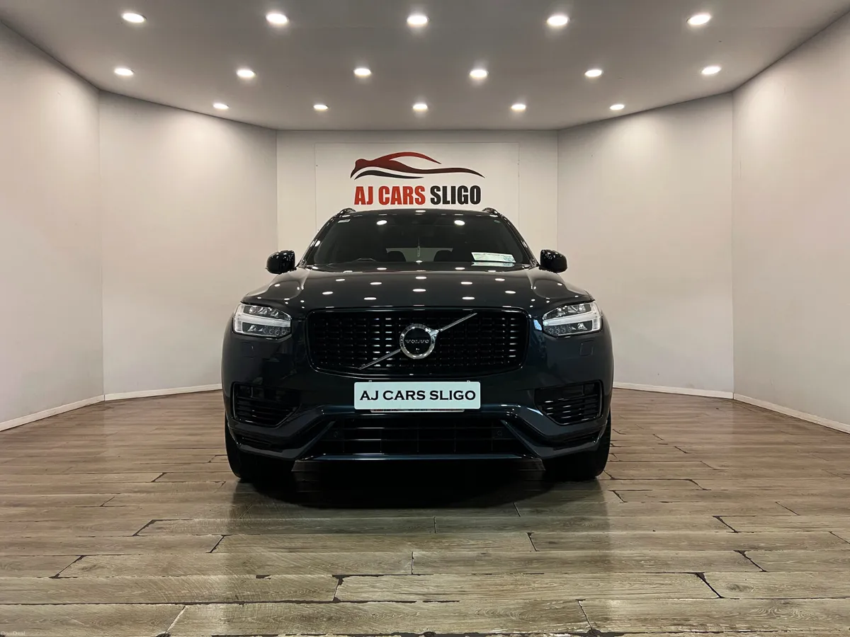 Volvo XC90 R-Design T8 Recharge AWD — 2021 - Image 3
