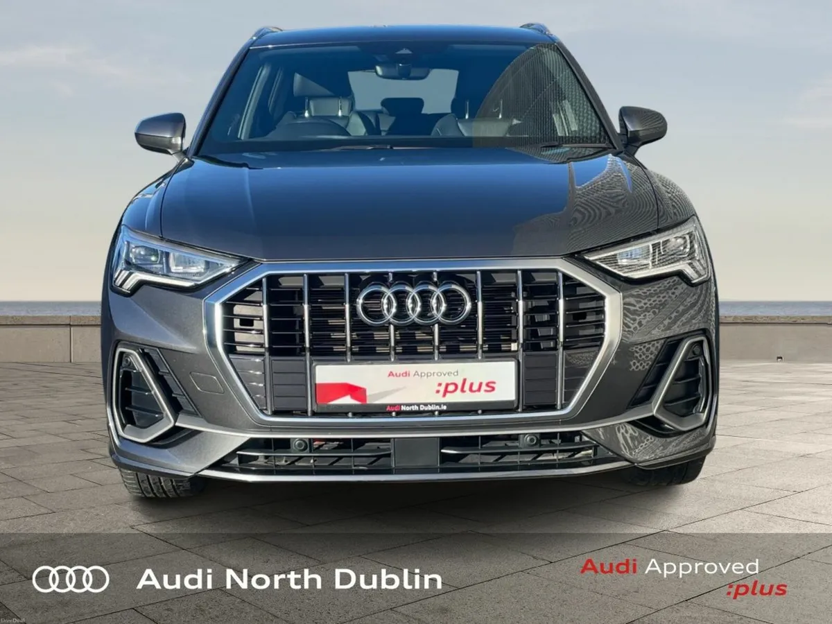 Audi Q3 45 TFSI E S Tronic S line - Image 3