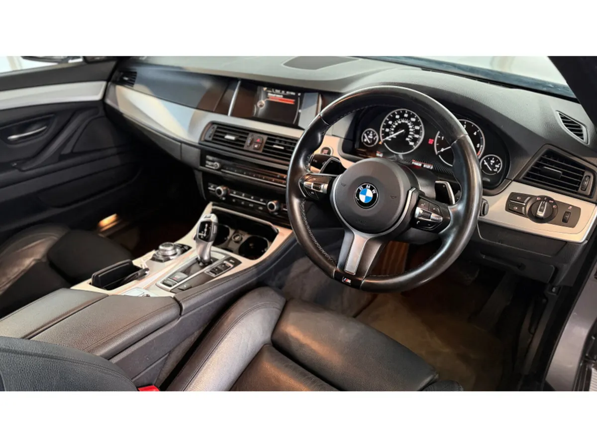 BMW 5-Series D F10 M SPORT - Image 3