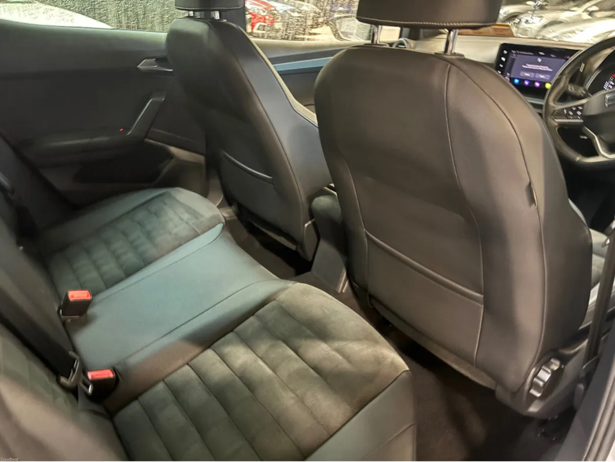 SEAT Arona PA 1.0 TSI 110HP DS TOP SPEC - Image 4
