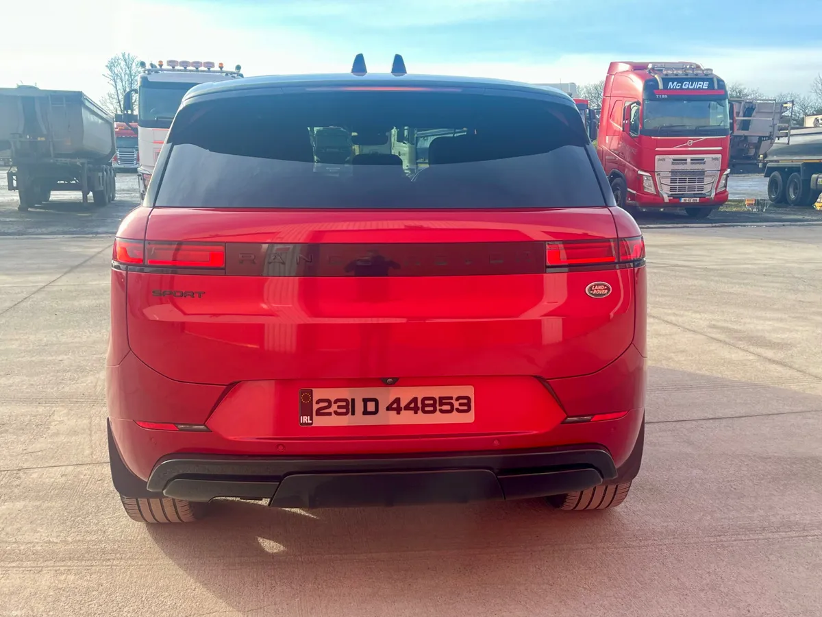 2023 Range Rover Sport 3.0 D300 Dynamic SE 5drAuto - Image 5