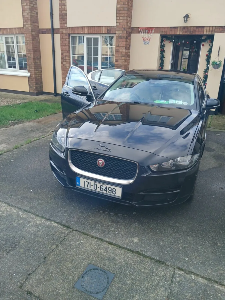 Jaguar XE 2017 - Image 3