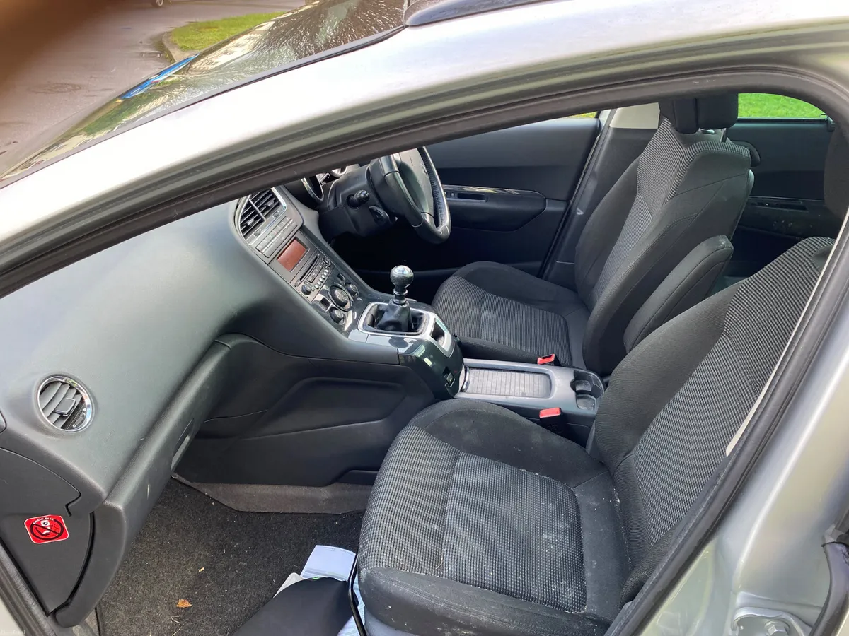 Peugeot 5008 - €695 - Image 4