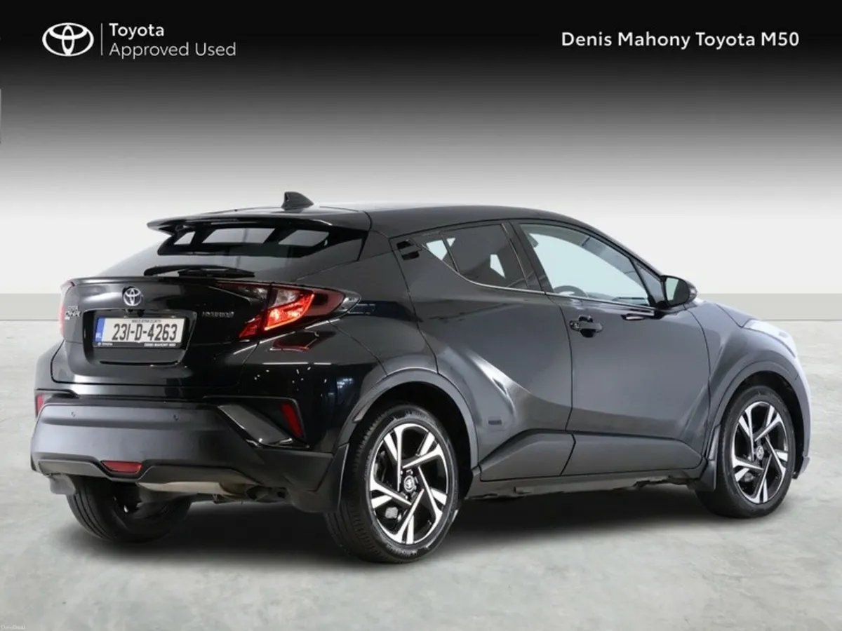 Toyota C-HR Sport Hybrid - Image 2