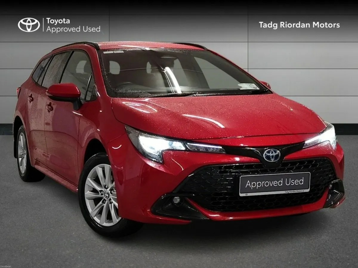 Toyota Corolla HYBRID LUNA T/S 4DR AUTO - Image 1