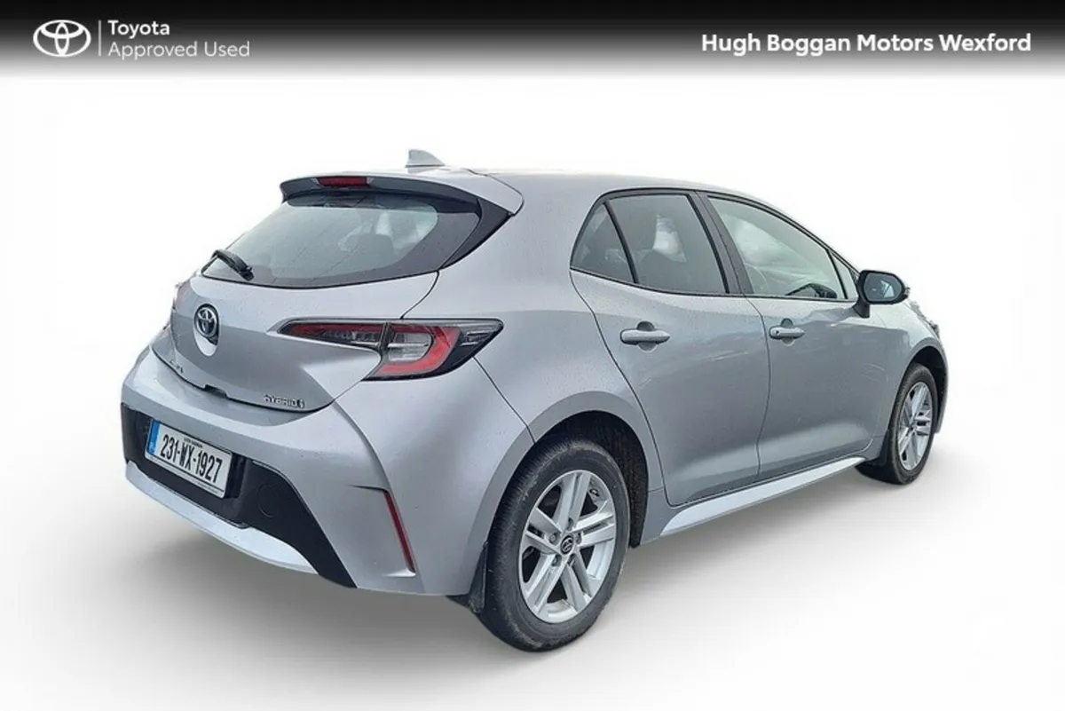 Toyota Corolla HYBRID LUNA HATCHBACK - Image 2