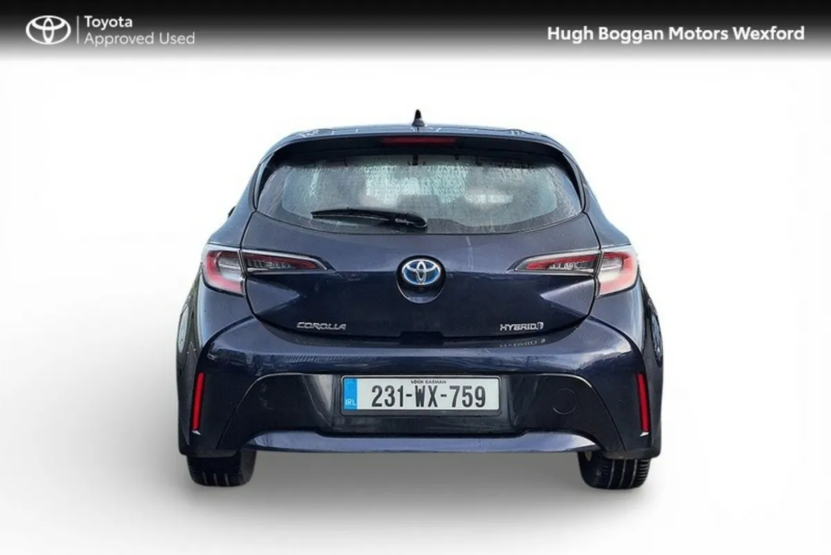 Toyota Corolla LUNA -- ONE OWNER -- FULL TOYOTA SE - Image 4