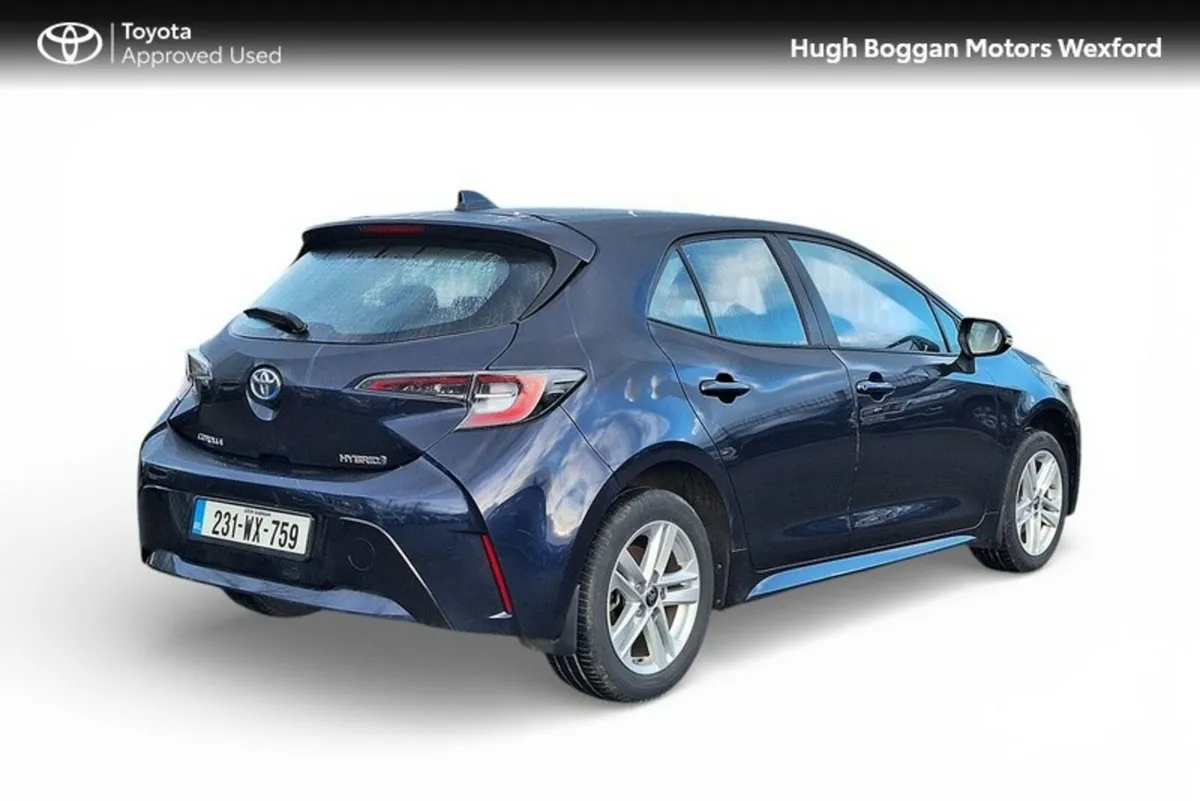 Toyota Corolla LUNA -- ONE OWNER -- FULL TOYOTA SE - Image 2