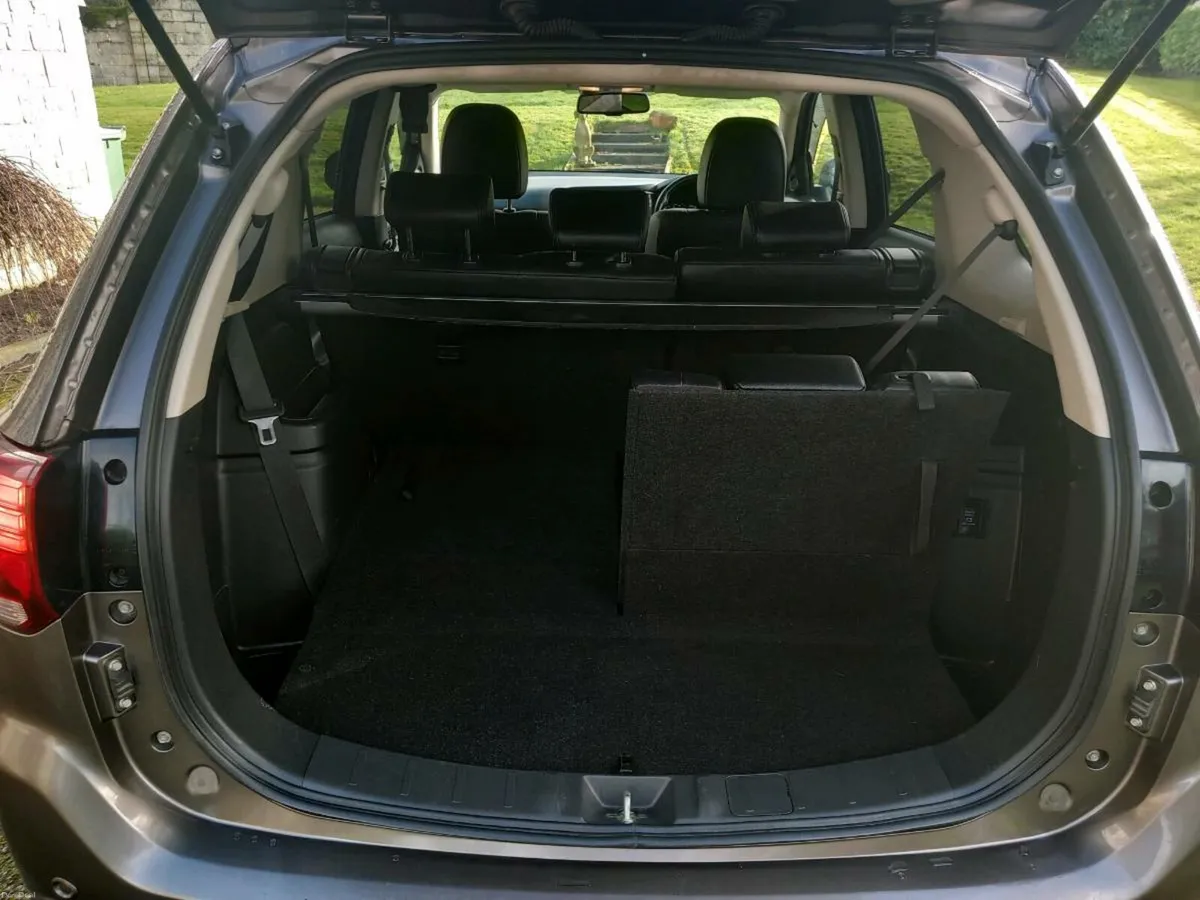 mitsubishi outlander awd 7seats leather 172 - Image 3