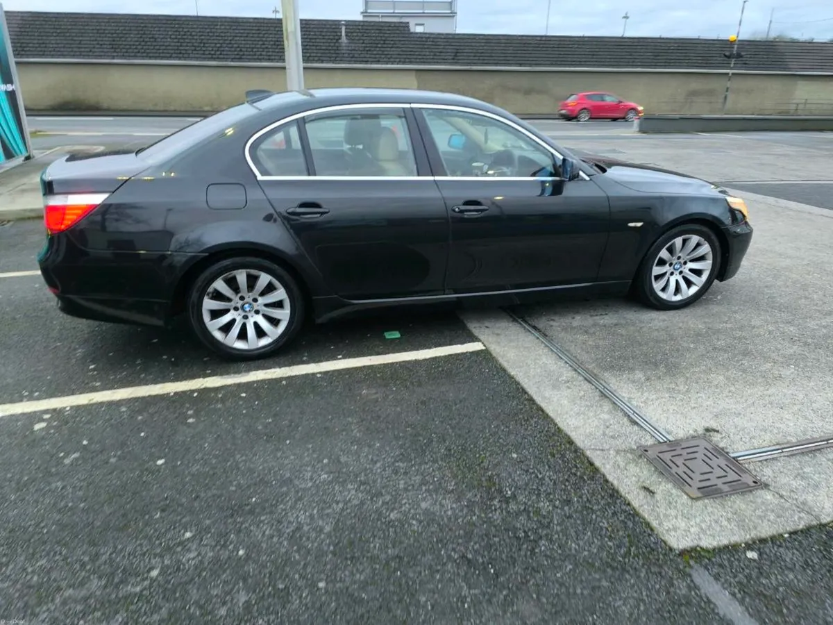 BMW 520D 2007 - Image 3