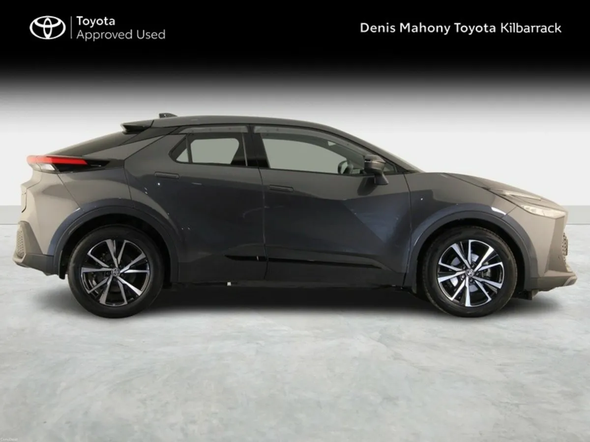 Toyota C-HR HYBRID SPORT - Image 3