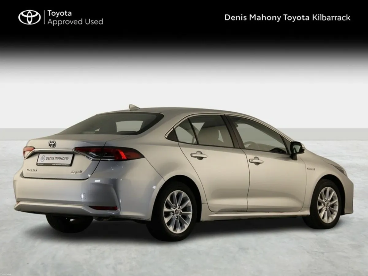 Toyota Corolla HYBRID LUNA SALOON - Image 2