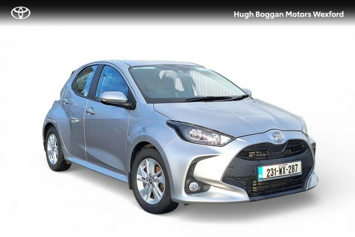 Toyota Yaris YARIS 1.5 LUNA - Image 1