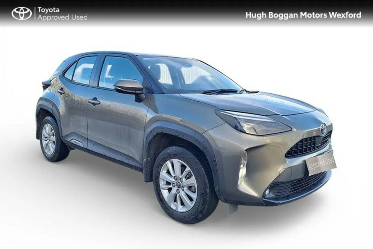 Toyota Yaris Cross LUNA HYBRID, NICE LOW MILEAGE!! - Image 1