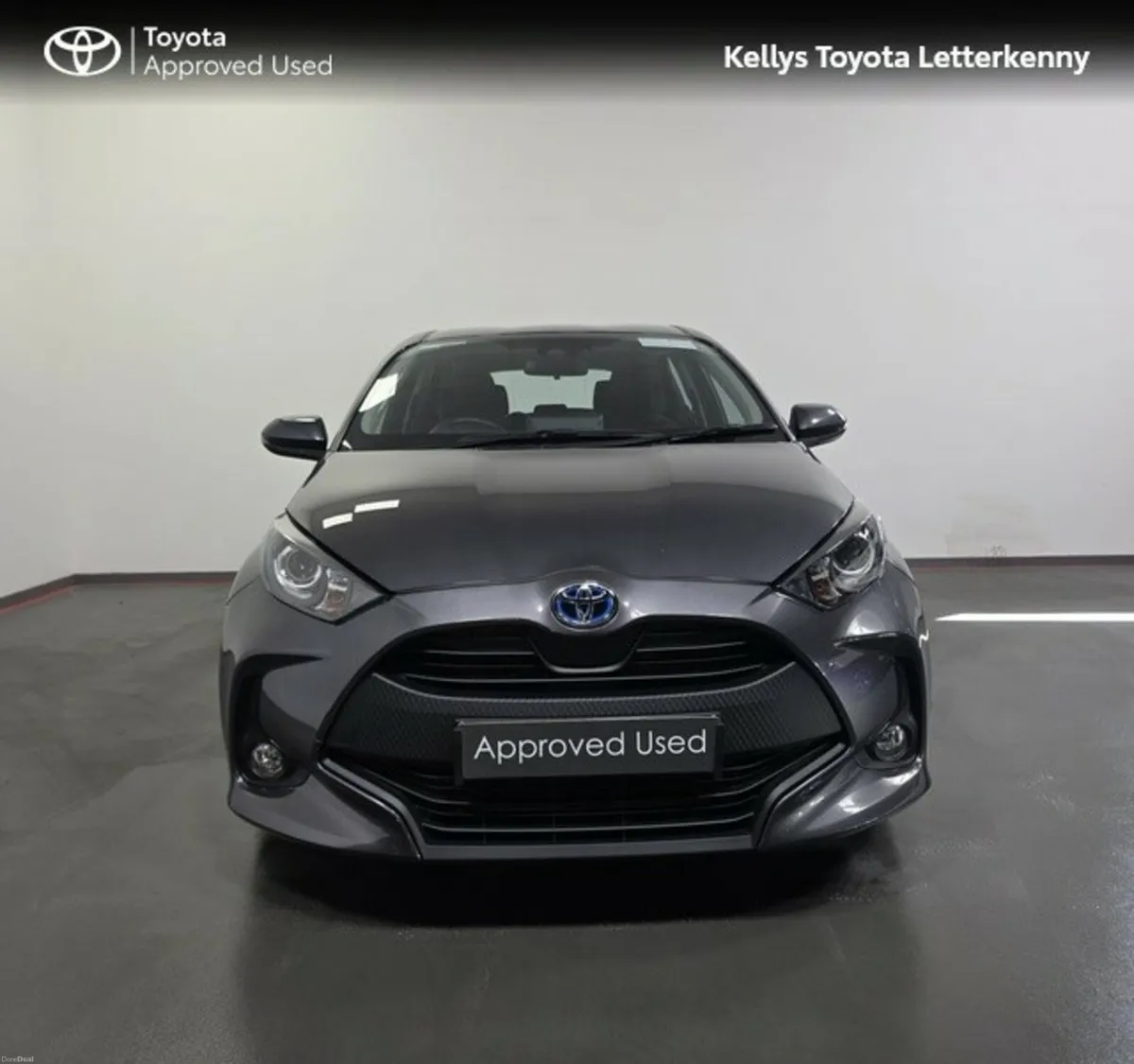 Toyota Yaris YARIS 1.5 HYBRID LUNA - Image 4