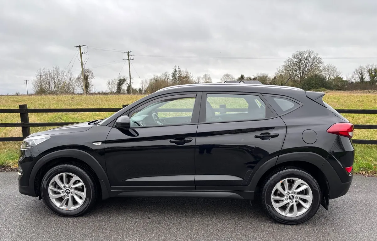 Hyundai Tucson 1.7Crdi Comfort 2016 - Image 3
