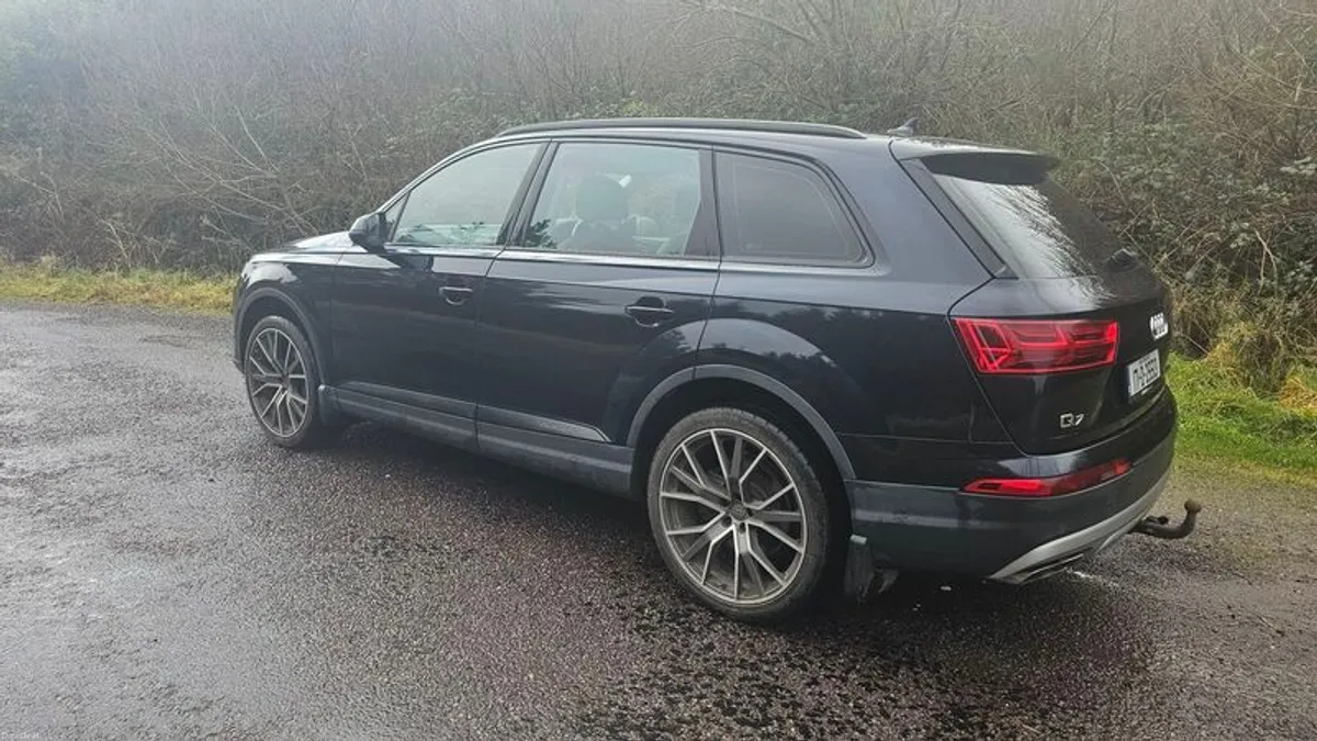2017 Audi Q7 - Image 3