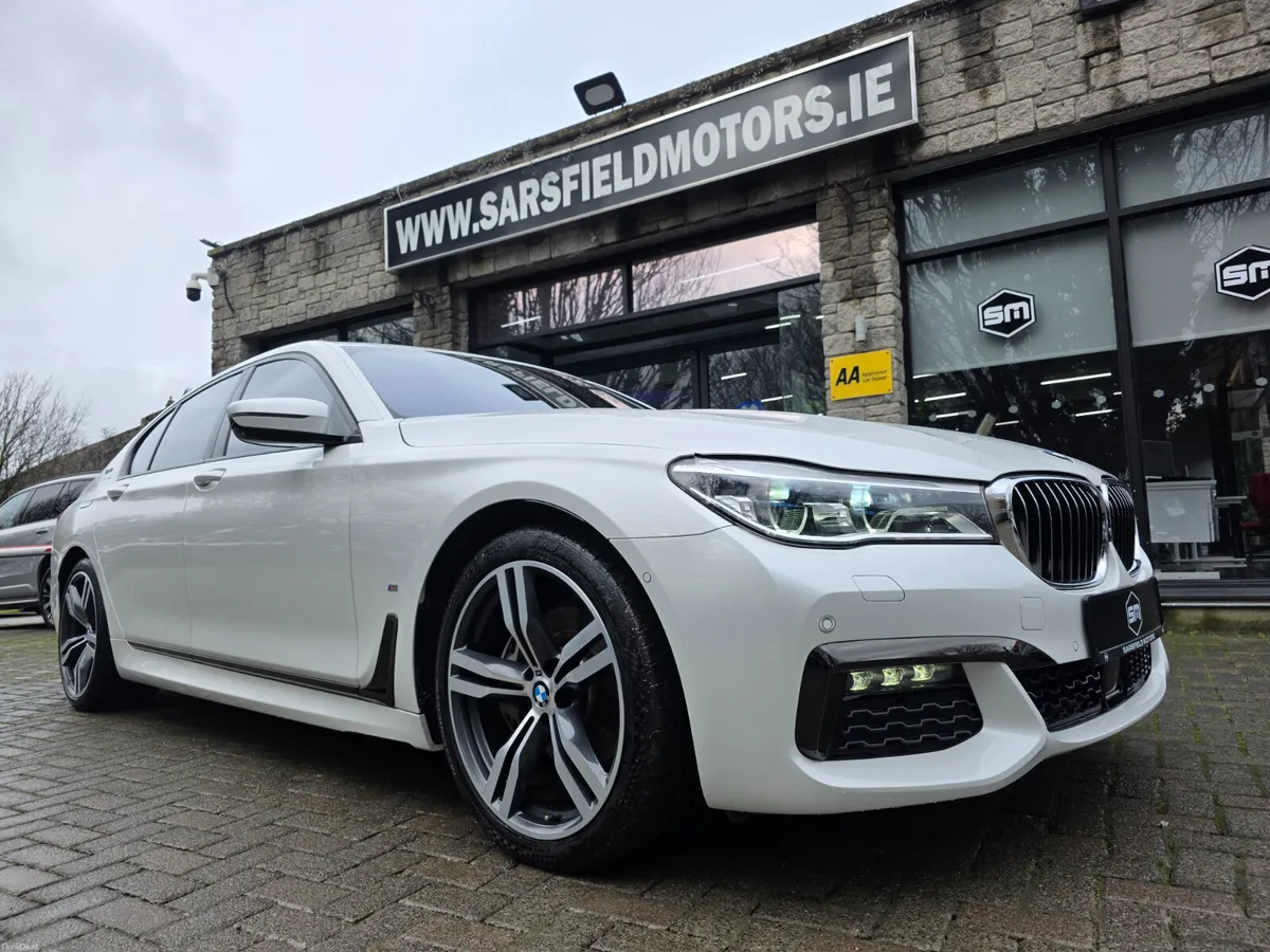 2019 BMW 740E M-SPORT AUTO.SUNROOF. - Image 1