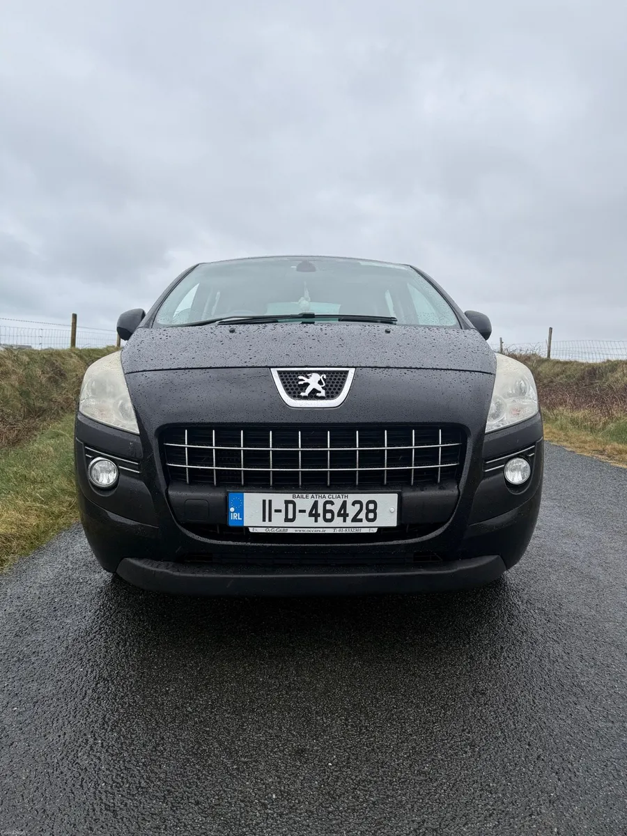2011 Peugeot 3008 Sport 1.6 HDi 112bhp Automatic - Image 2