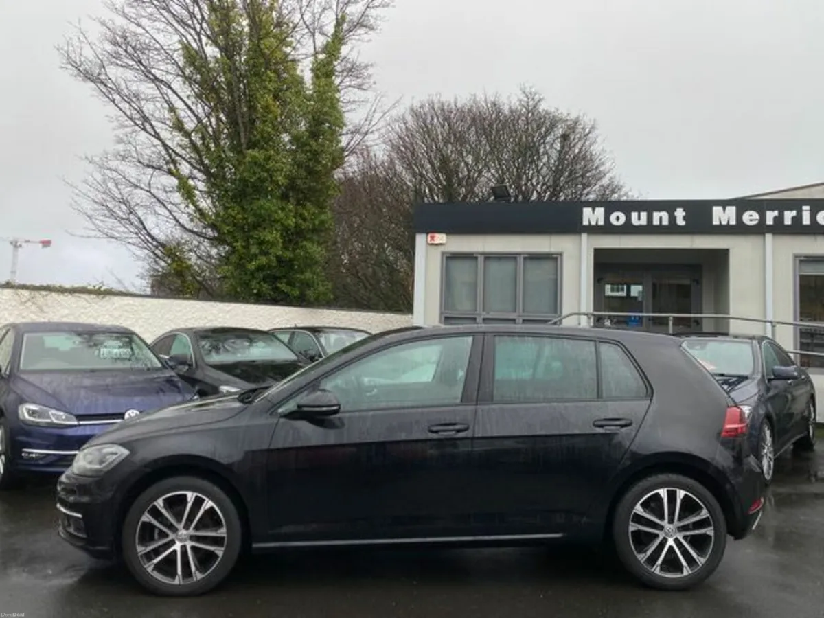 Volkswagen Golf Auto 1.2 tsi/ Lovely Car/ Carplay - Image 3
