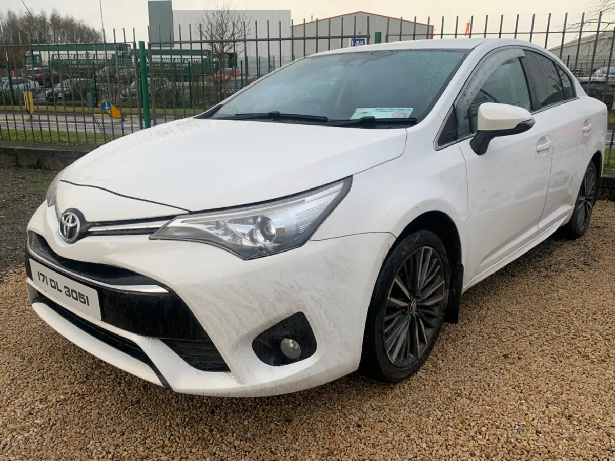 Toyota Avensis 2017 2.0 D4D  Luna navi - Image 4