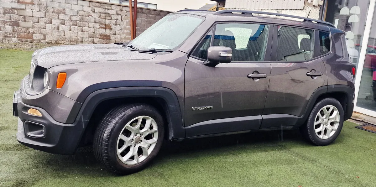 Jeep Renegade AUTO 1.4T MultiAir LOW km - Image 2
