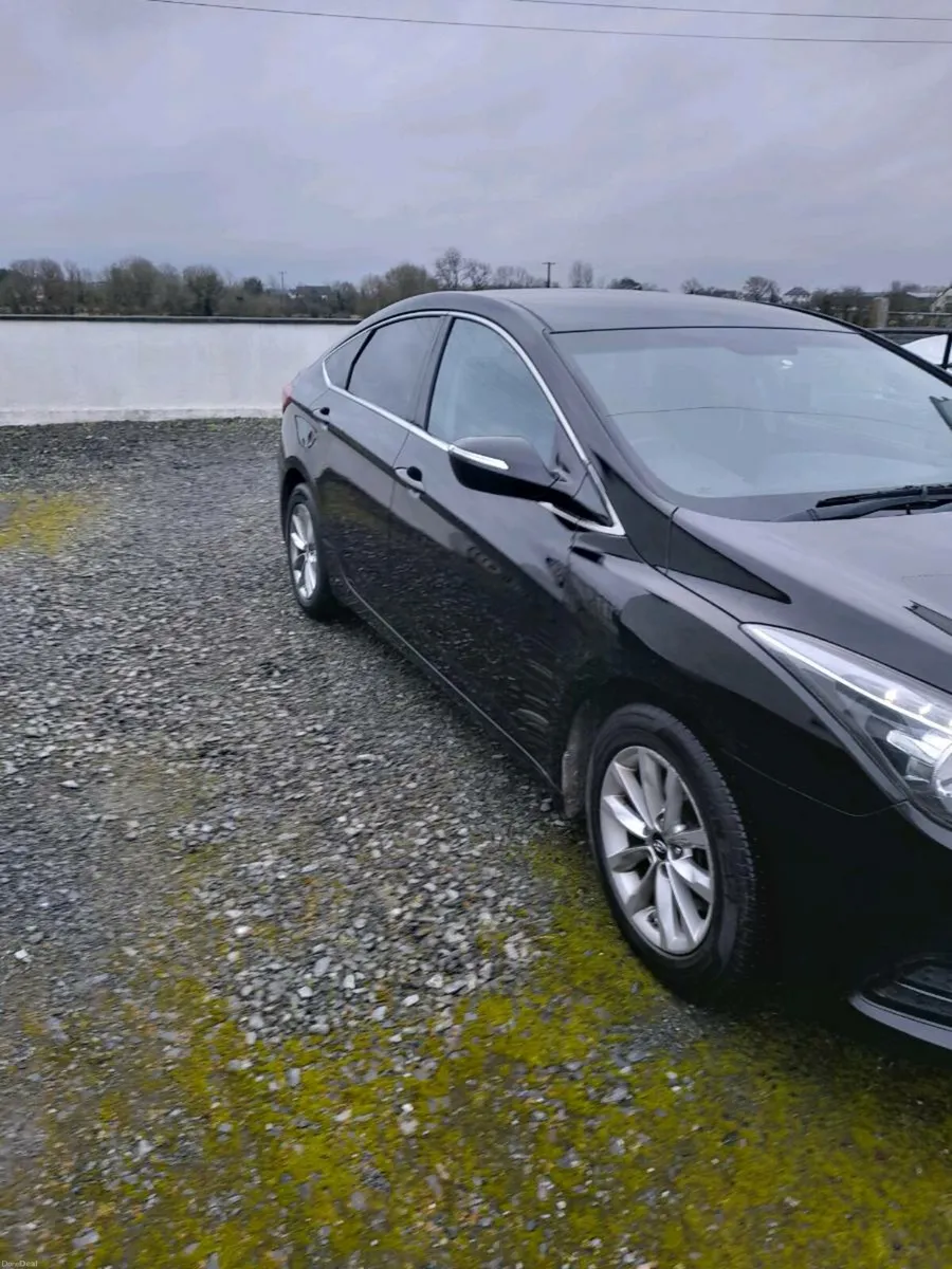 2015 hyundai  i40 - Image 2