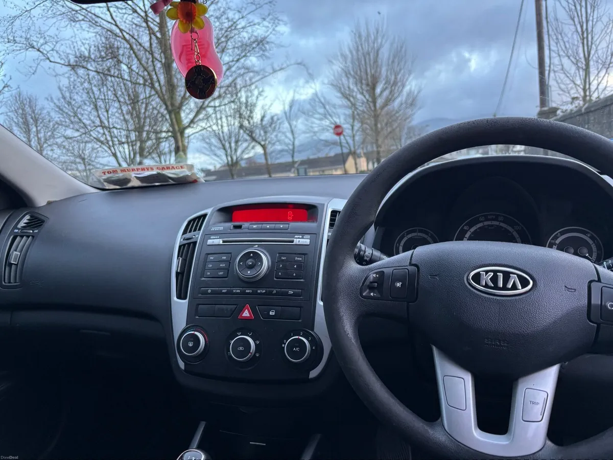 Kia Ceed 2011 - Image 3