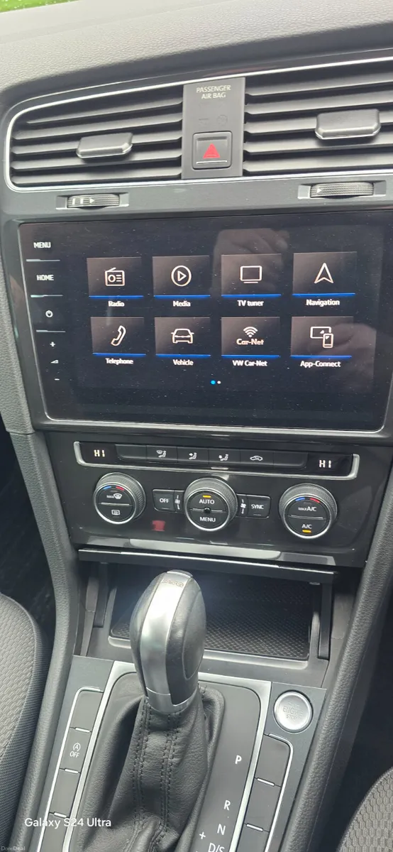 VW Golf Automatic 2018/10 46k km 1.2 TSI BlueMotio - Image 2