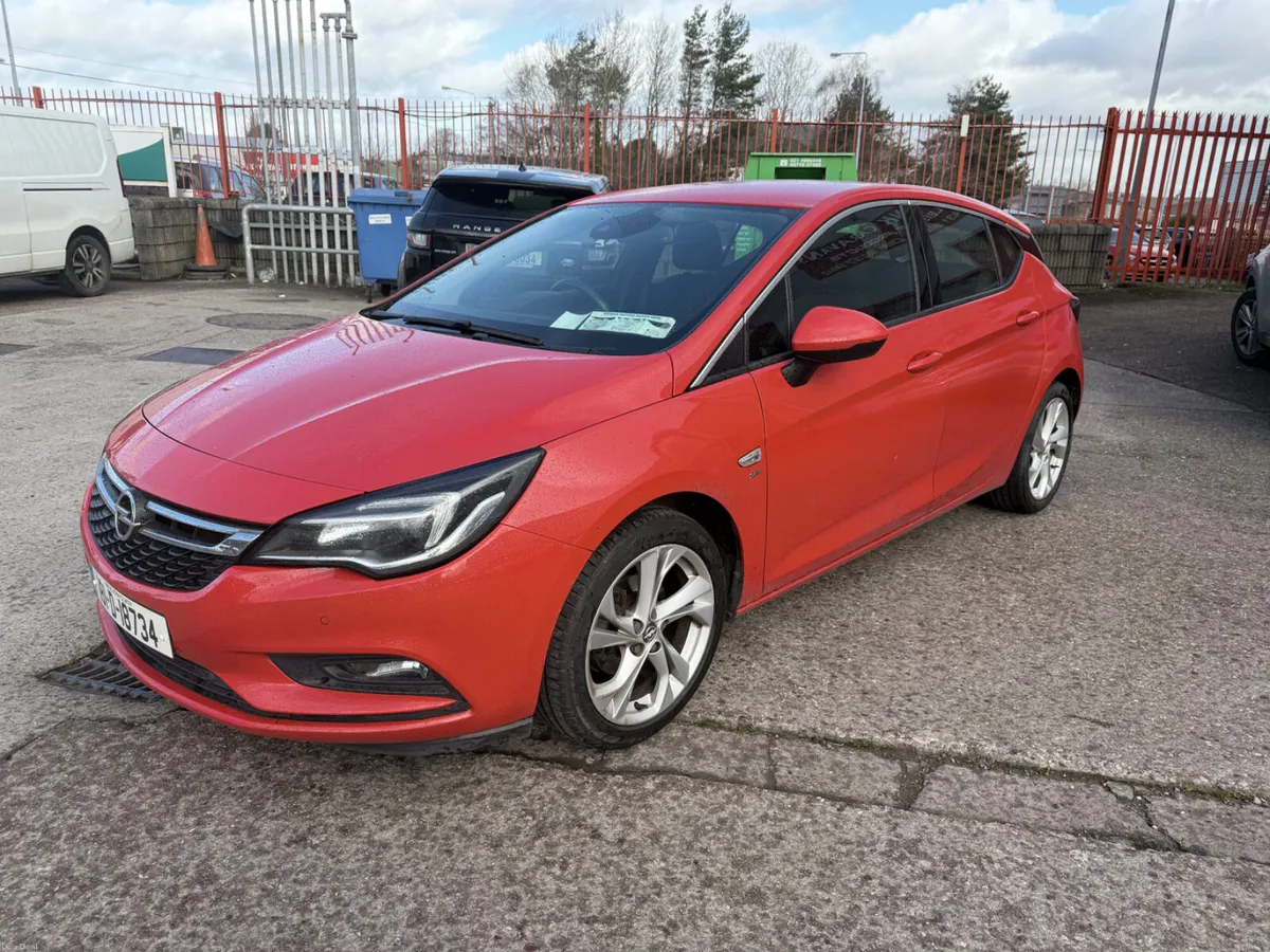2018 Opel Astra SRI - Image 3