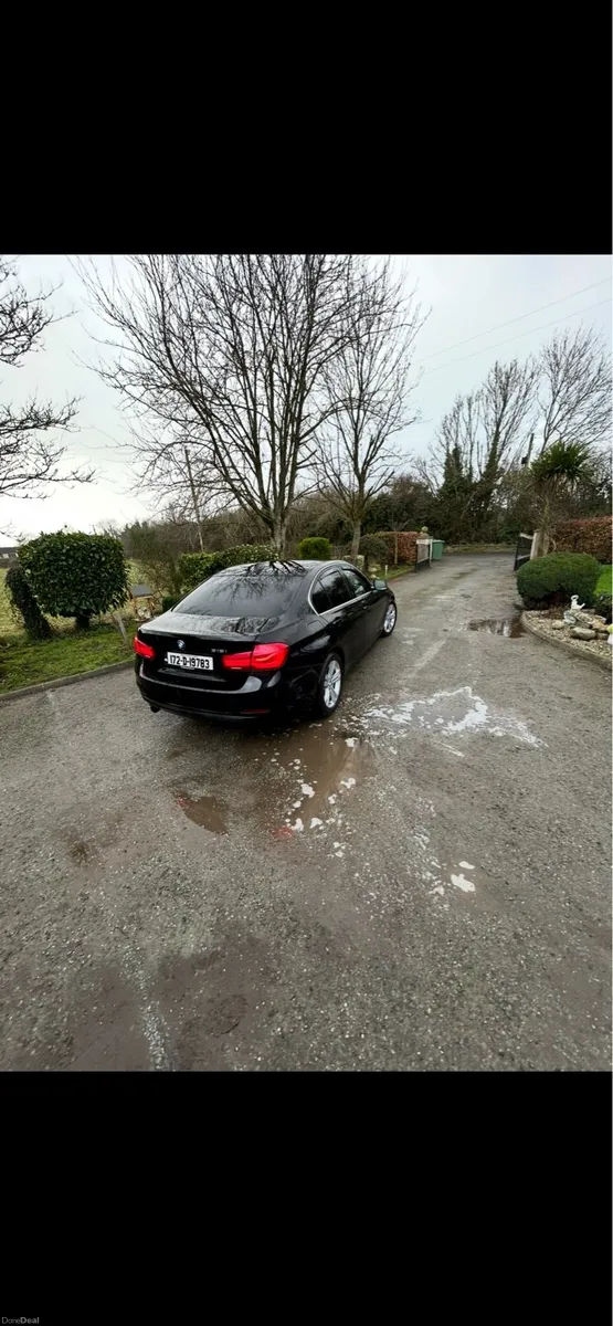 2017 Bmw 3-series 1.5 **added car play ** - Image 3