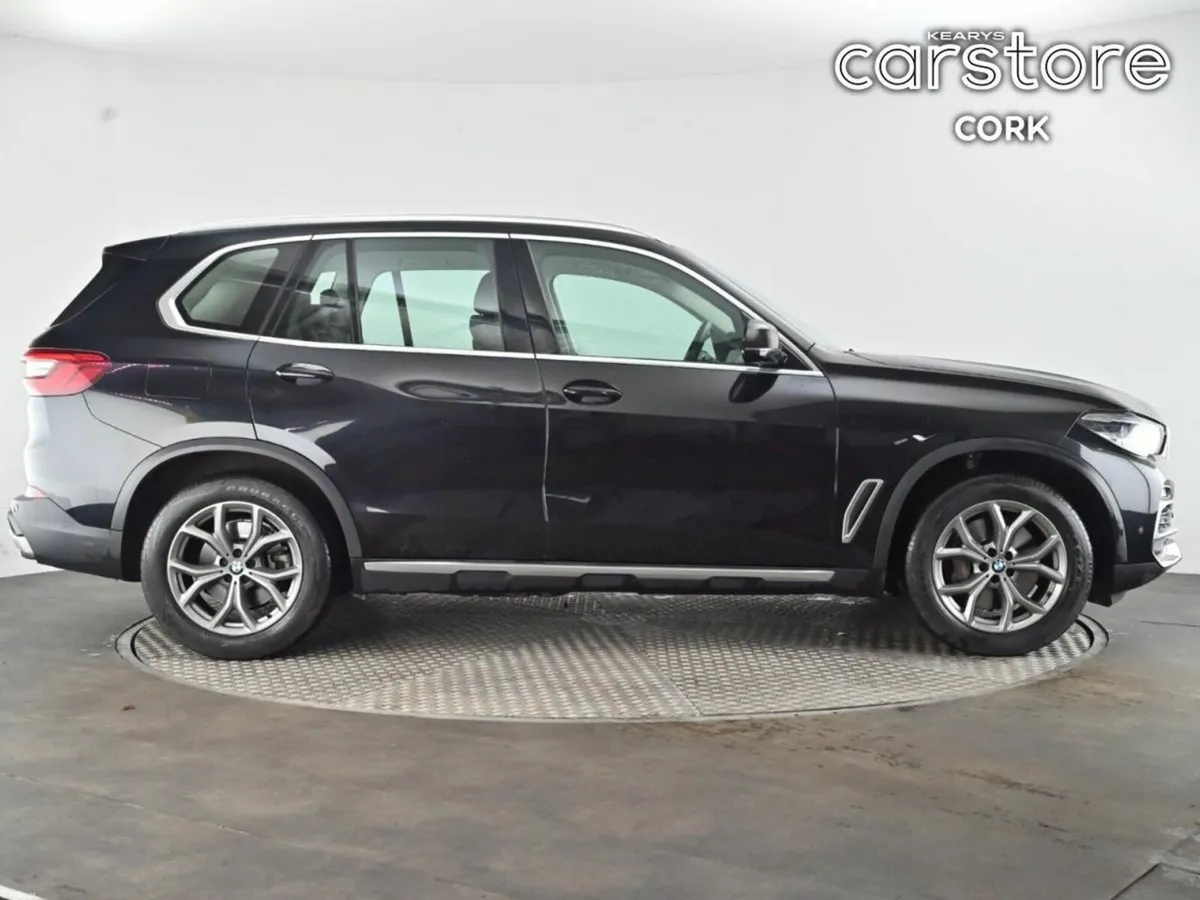 BMW X5 xDrive45e xLine - Image 2
