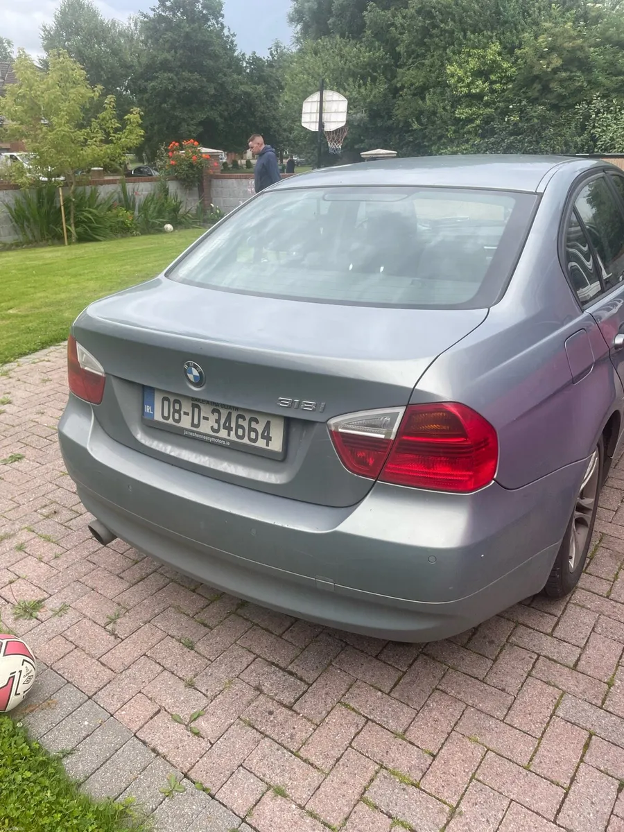 BMW 3 Series - Image 2