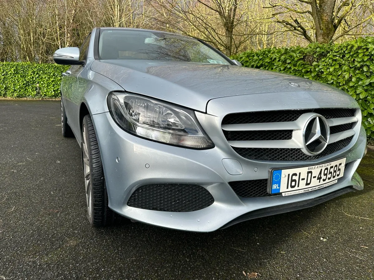C Class Mercedes - Image 3