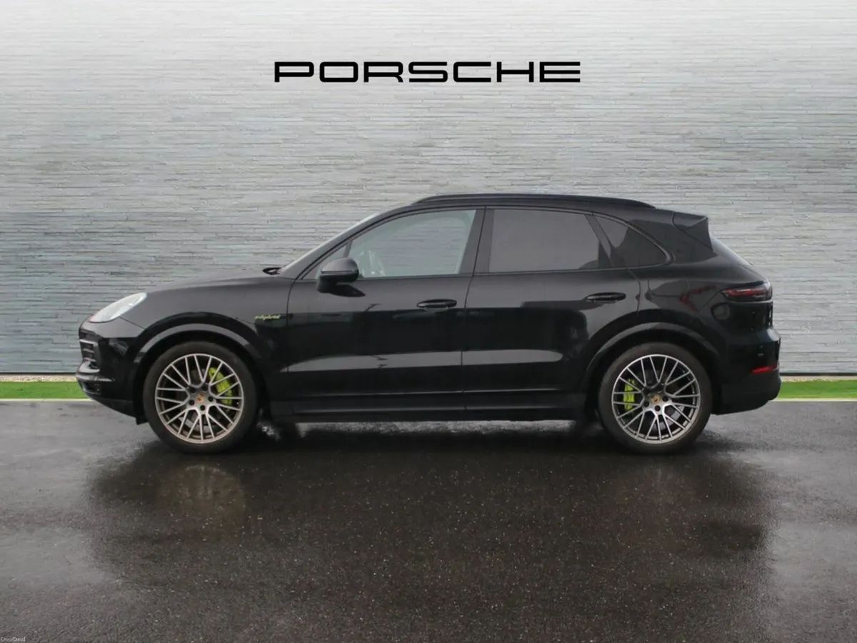 Porsche Cayenne E-Hybrid Platinum Edition - Image 3