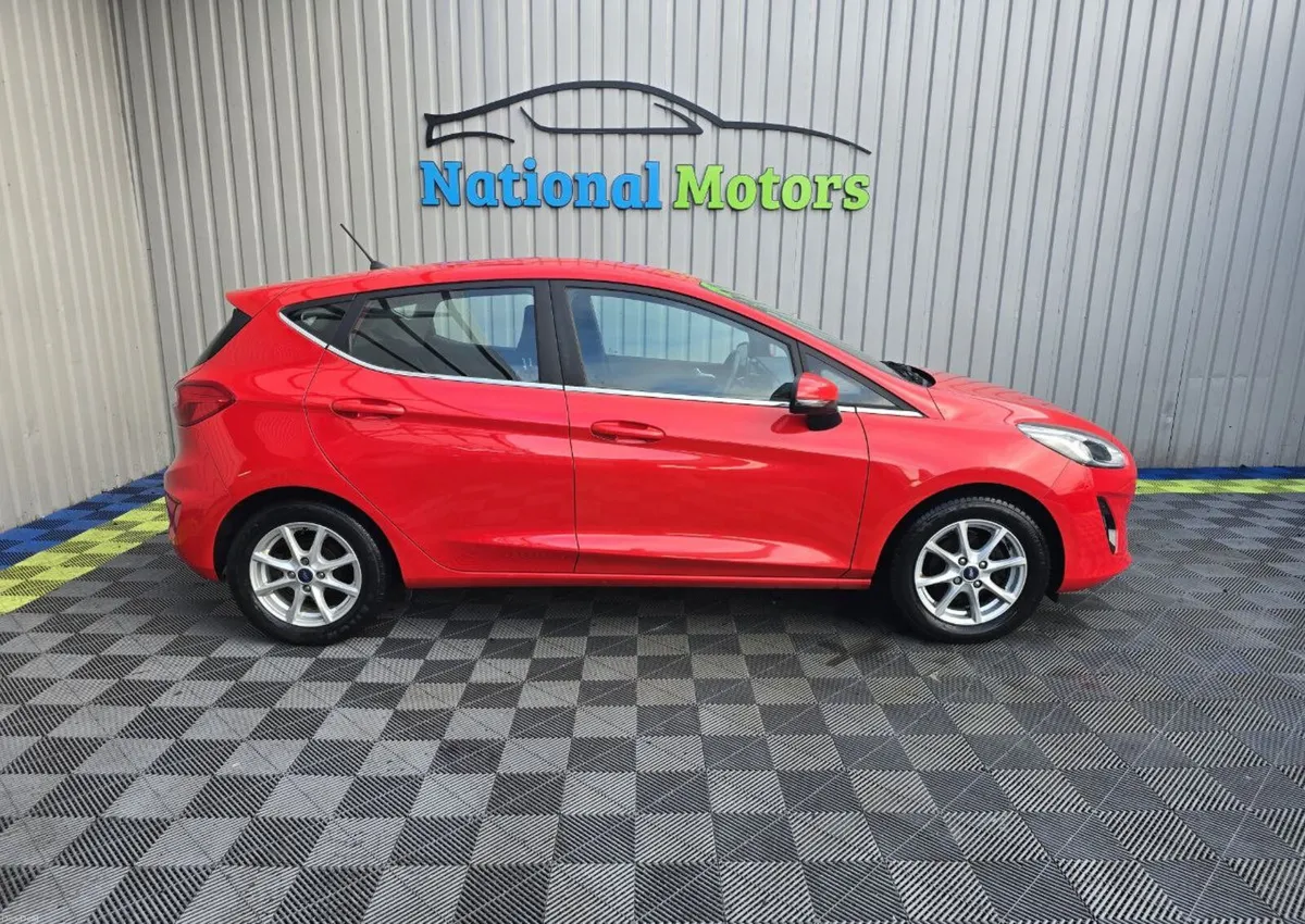 2018 Ford Fiesta 1.0 Petrol - Image 2