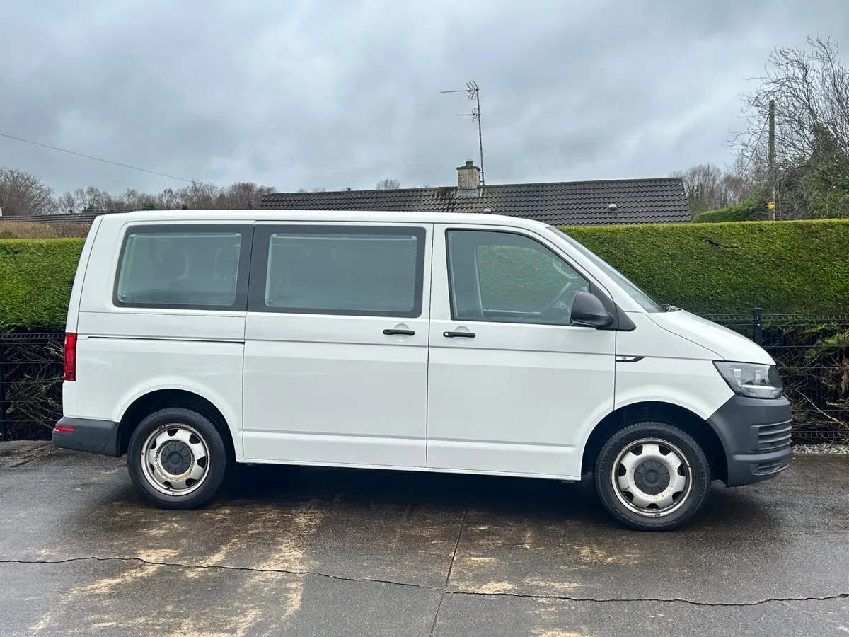 19Volkswagen Transporter Shuttle  8 seater €26250 - Image 2