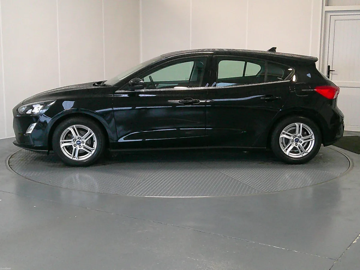 Ford Focus 2021 - Image 4