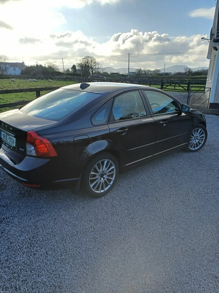 Volvo S40 2010 - Image 3