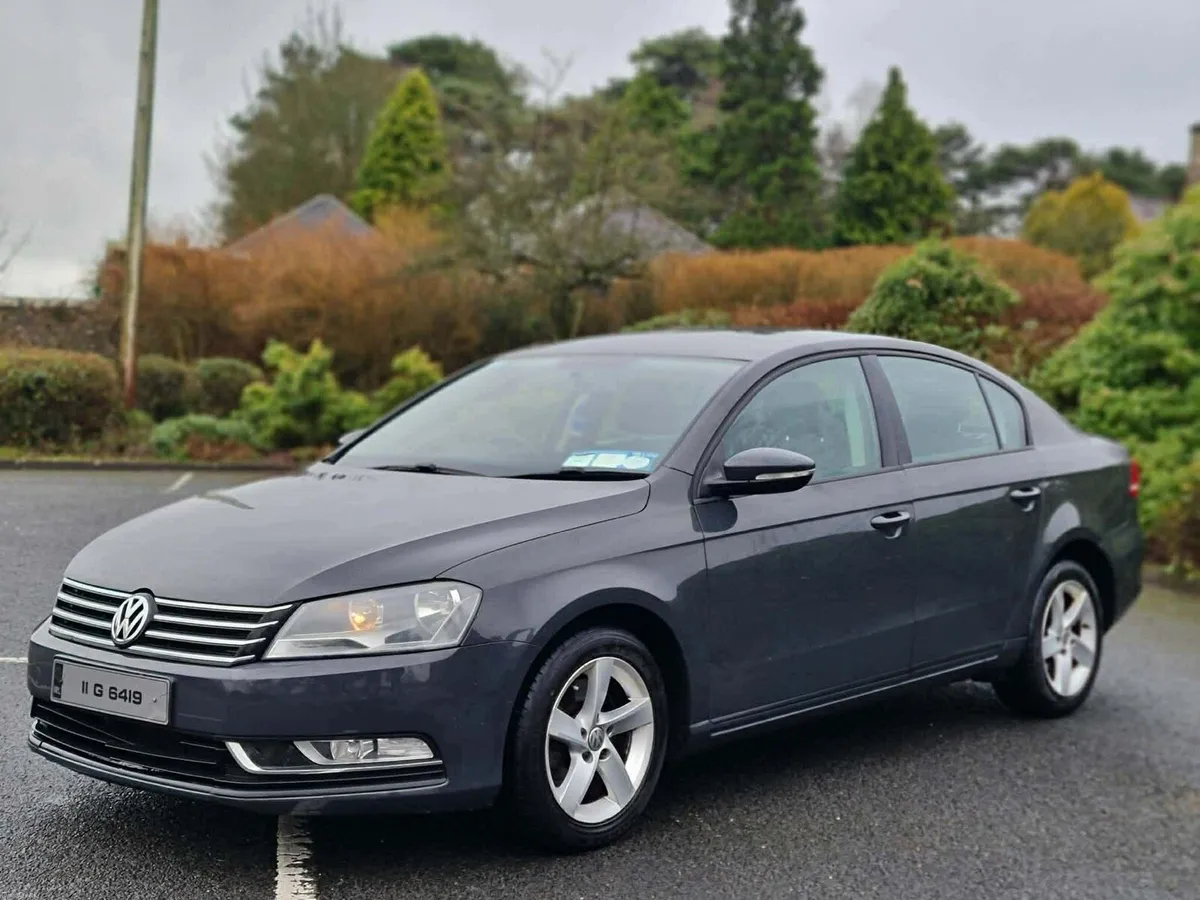 2011 Volkswagen Passat NCT 09-26 - Image 2