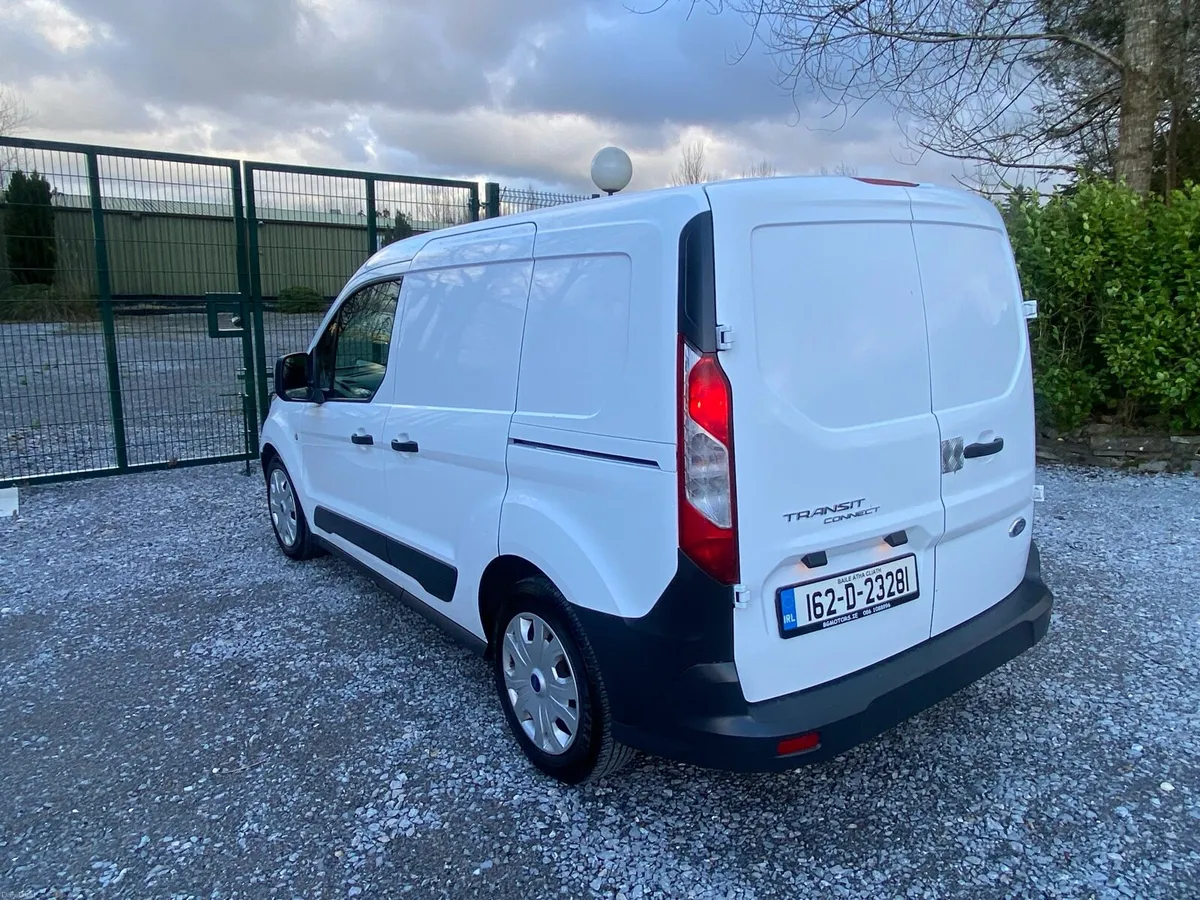 Ford Transit Connect - Image 4
