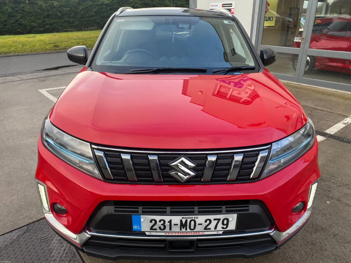 2023, Suzuki Vitara SZT Hybrid - Image 2