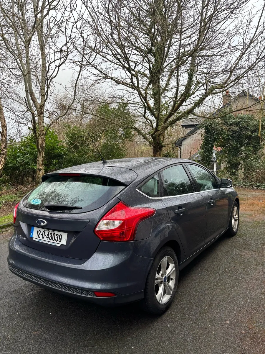 FORD FOCUS 1.6 TDCI ZETEC 113BHP 5DR - Image 2