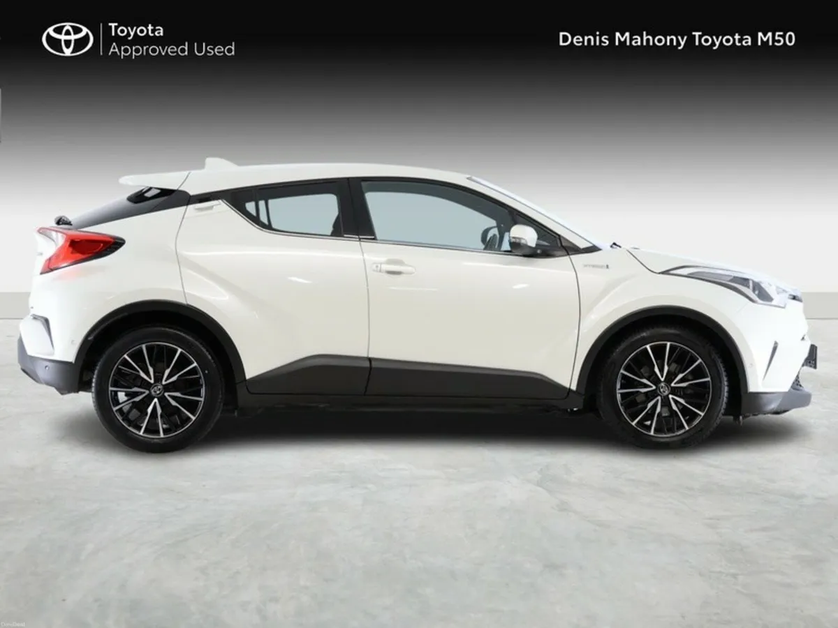 Toyota C-HR Sol Hybrid - Image 3