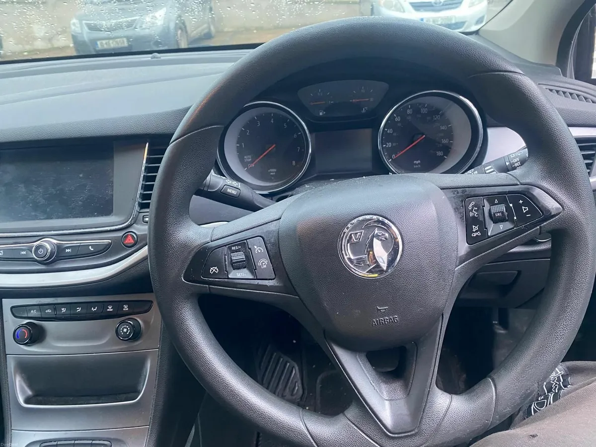 Vauxhall Astra 2017 - Image 4
