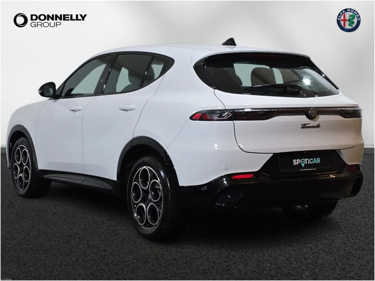 Alfa Romeo Tonale Hatchback Sprint - Image 2