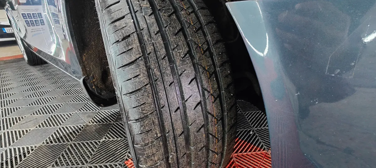 Audi A4 2009 (Sold As seen) good condition - Image 4