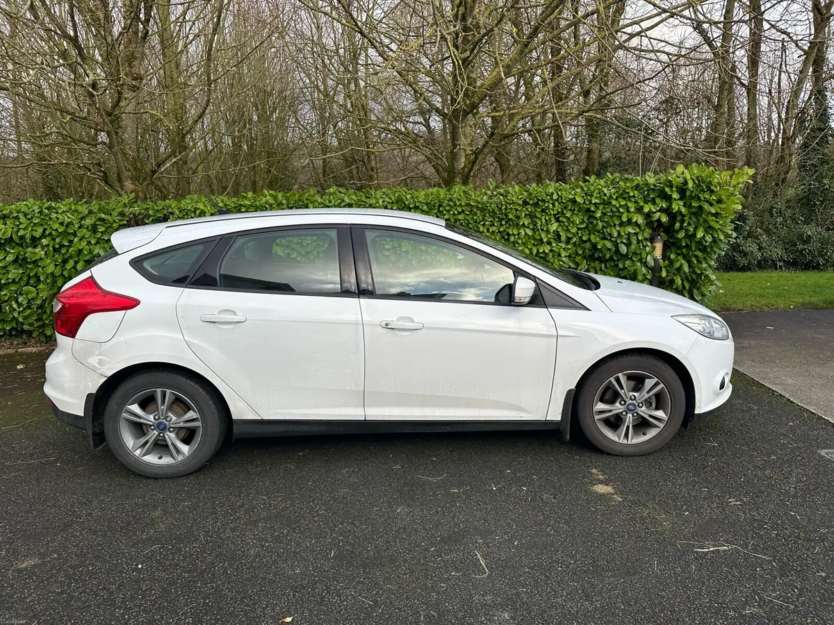 Ford Focus - Image 4