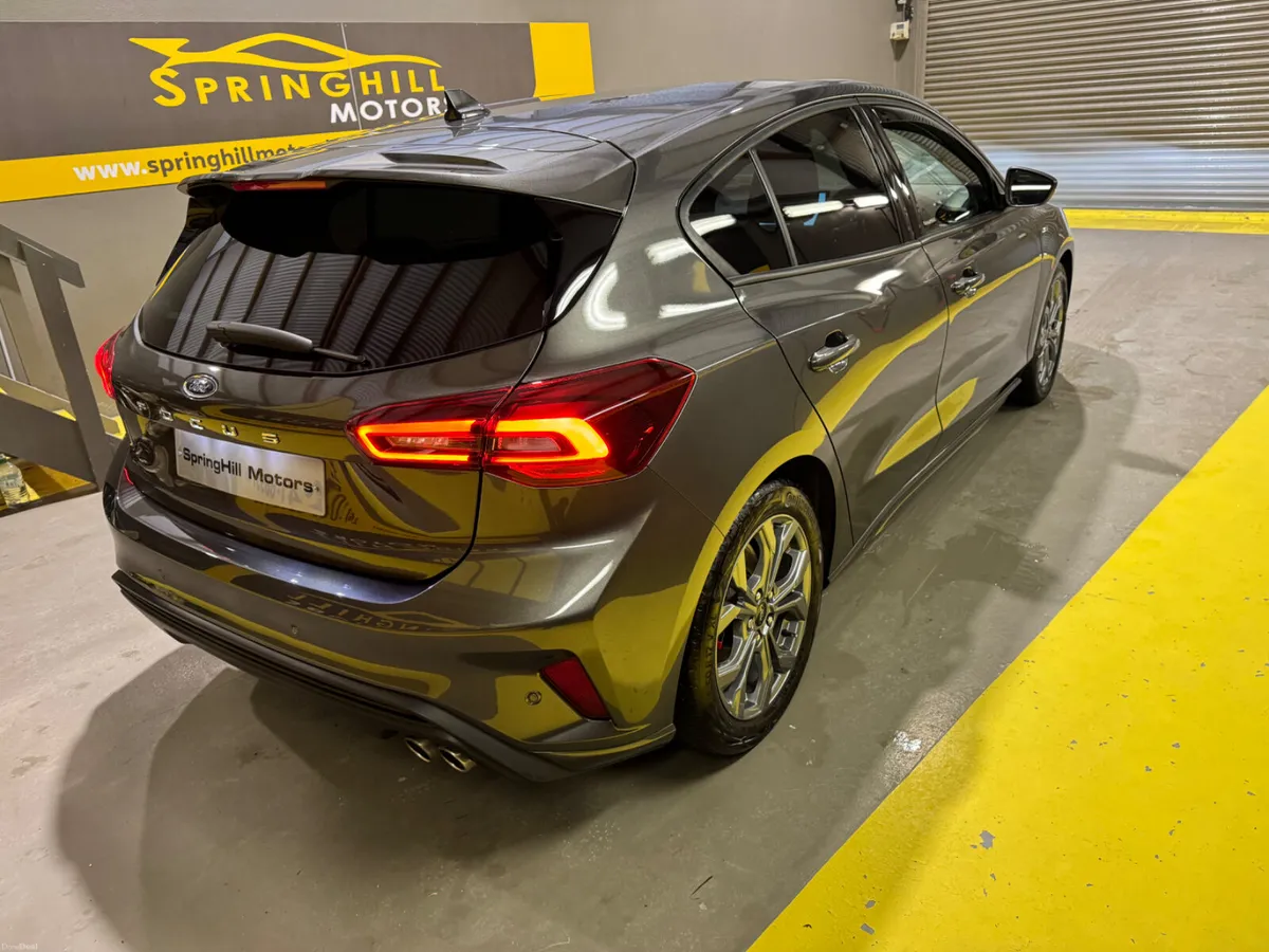 2025 Ford Focus 1.0T St-Line Petrol Hybrid  125ps - Image 4