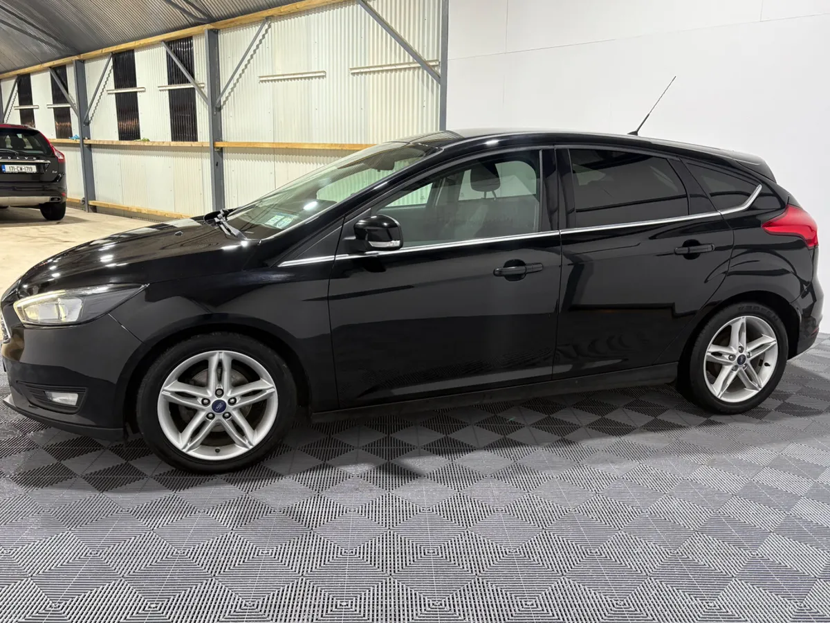 2016 Ford Focus Zetec 1.5 TDCi 95 Bhp - Image 5